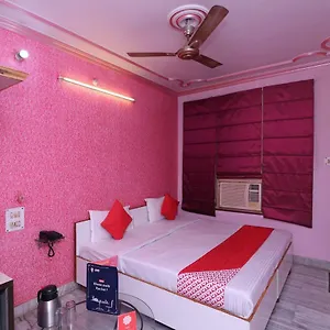 Oyo 16610 Shri Ram International Hotel
